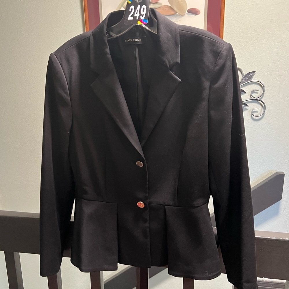 Ivanka Trump Black Blazer - Picture 6 of 6